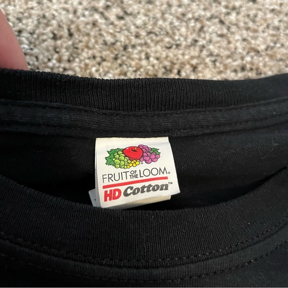 Taylor Swift Collage T-shirt - Picture 4 of 4